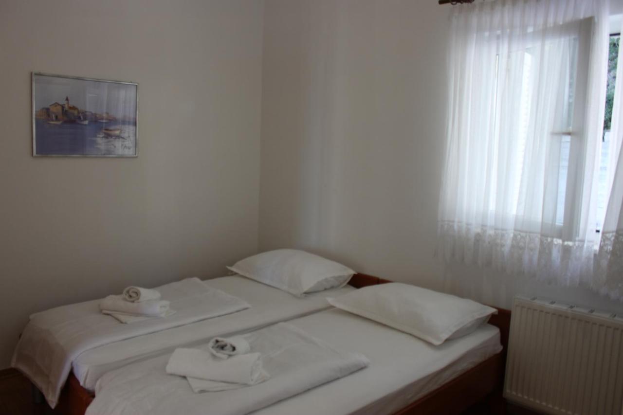 Pile Apartments 3 奥米什 外观 照片